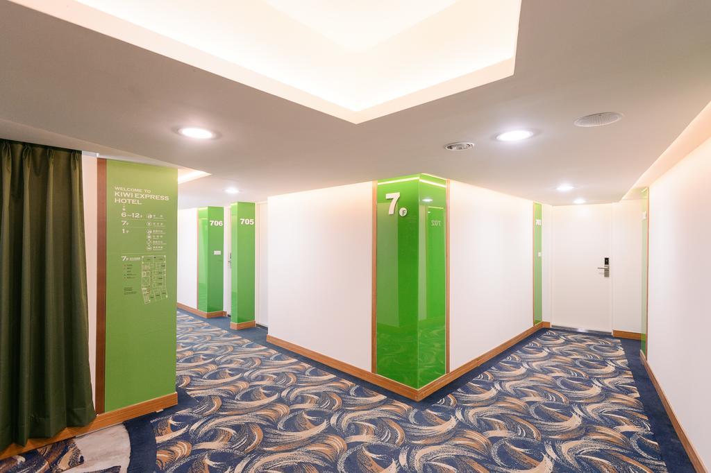 Kiwi-Taichung Station Branch 1 Hotel Exterior foto