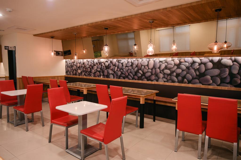 Kiwi-Taichung Station Branch 1 Hotel Exterior foto